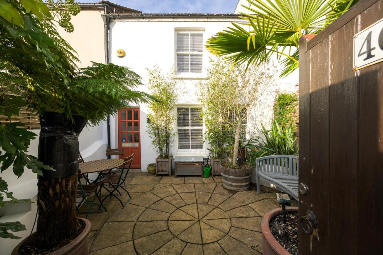 Delightful Bird Sisters Cottage With Free Parking Brighton Eksteriør bilde